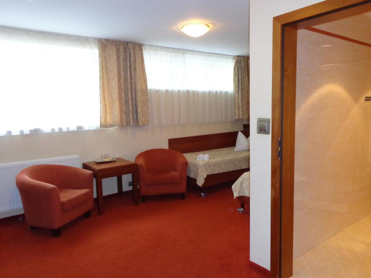 Mazowsze Medi Spa 乌斯特龙 外观 照片