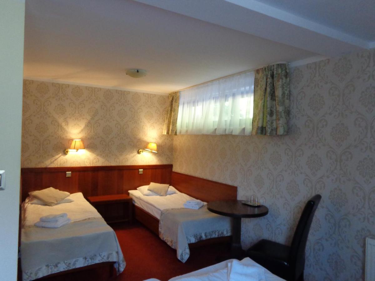 Mazowsze Medi Spa 乌斯特龙 外观 照片